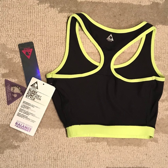 3-Piece Zuzuzen Workout Set - Legging, Tank, Bra - Picture 8 of 8